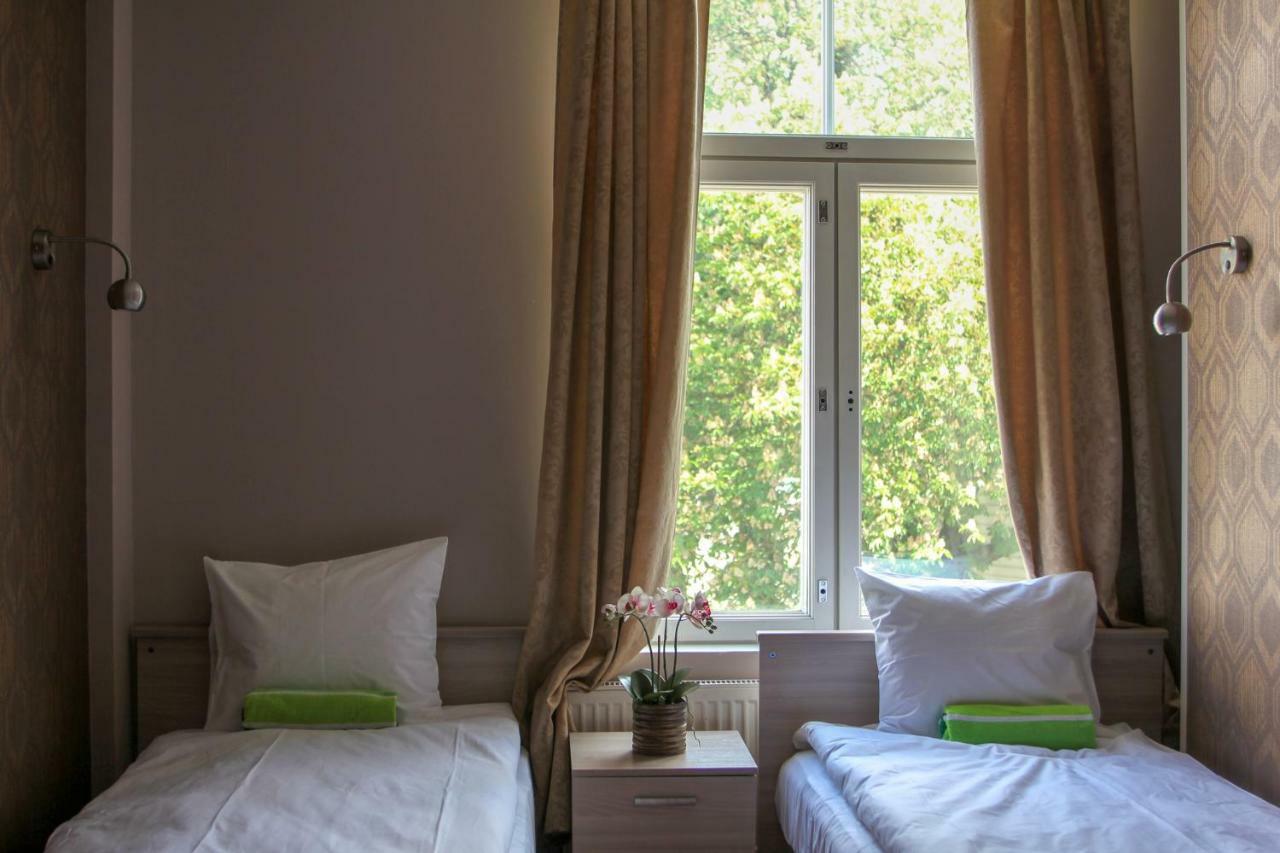 Villa Kadriorg Hostel 탈린 외부 사진